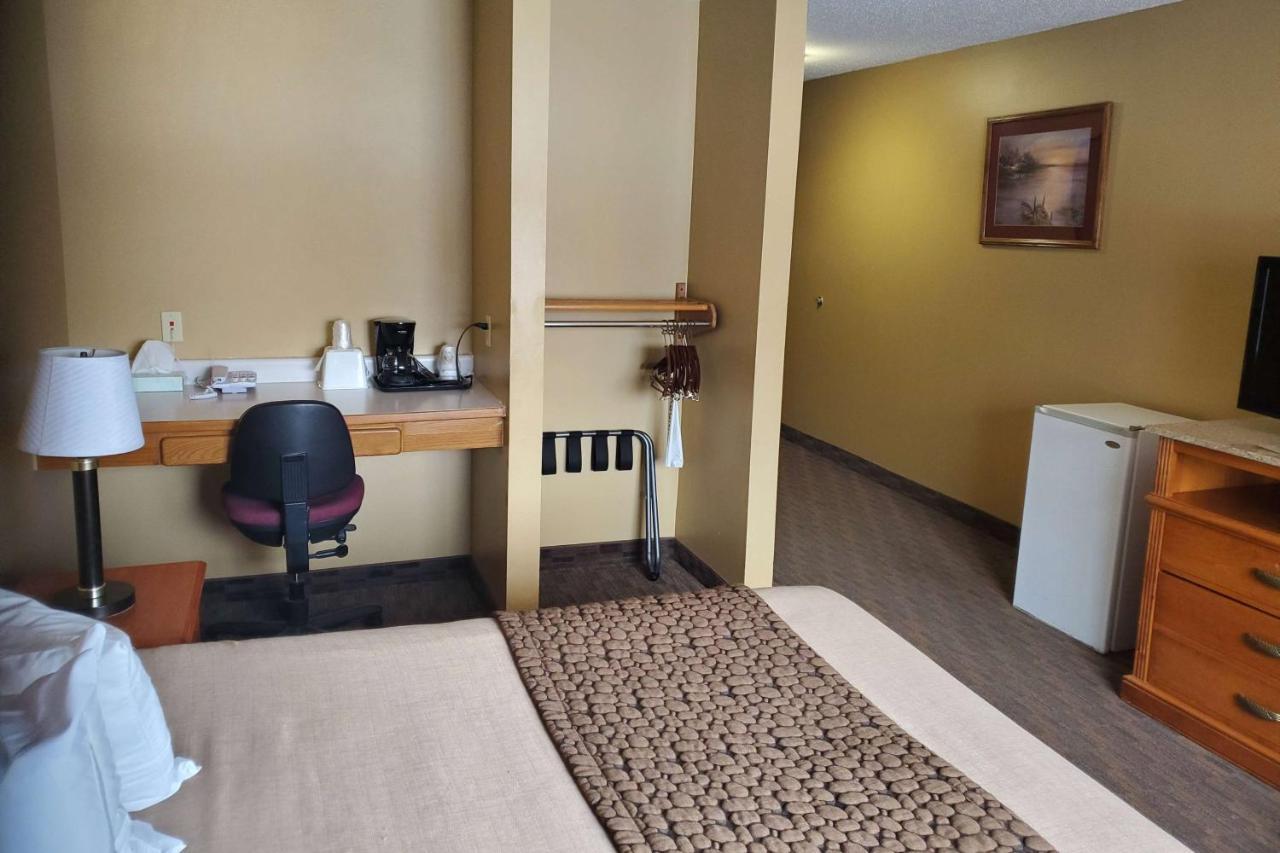 Governors Inn A Travelodge By Wyndham Pierre Εξωτερικό φωτογραφία